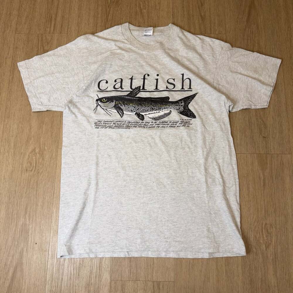 Vintage 1991 The Wildside Catfish Graphic T-Shirt Size Large